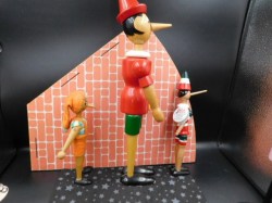 3 pinocchios side
